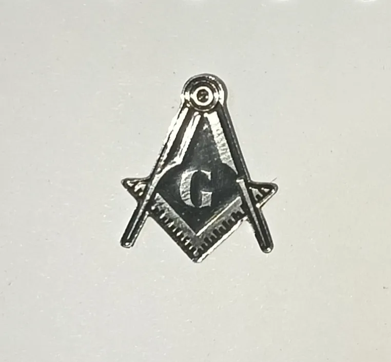 Pin masonico Escuadra y Compás
